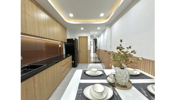 Bán Nhà HXH Bạch Đằng 40m2, 3 Tầng 3 P.Ngủ, Mới Ở Ngay Hơn 5 Tỉ